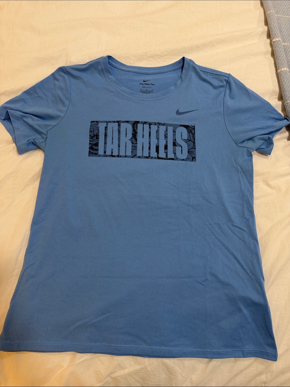 Nike Women’s Carolina Blue Tar Heels Tee - UNC Chapel Hill
